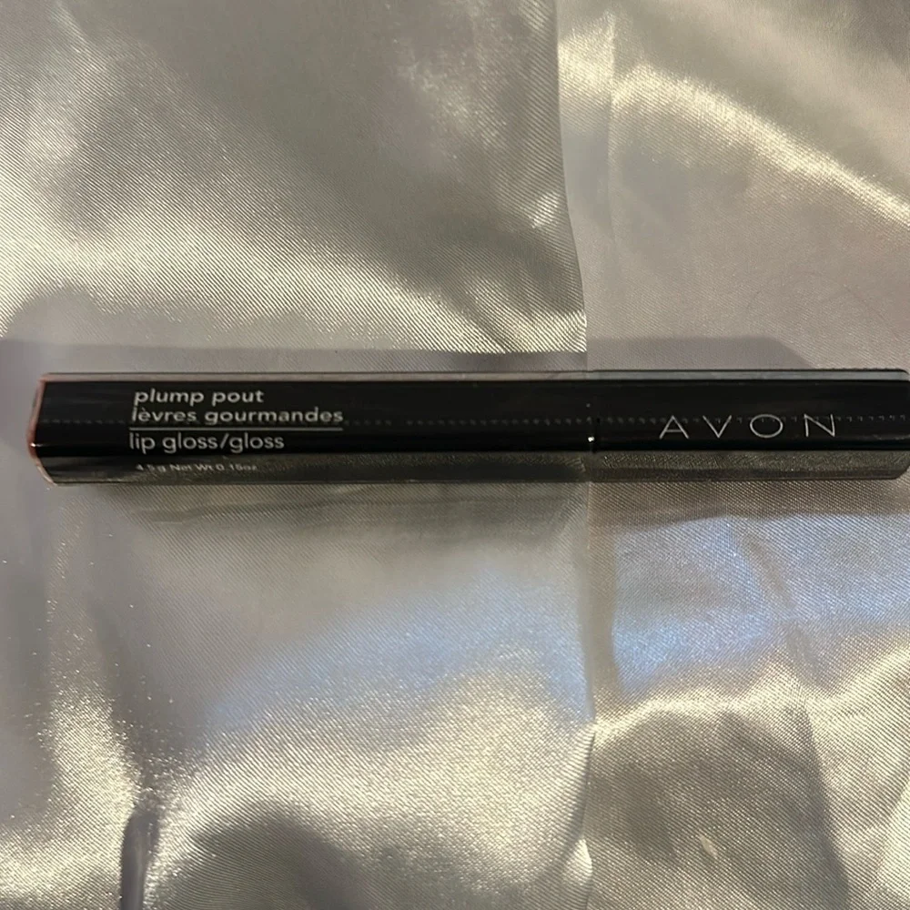 Avon “Plump Pout” Lip Gloss - “”Nude Pout”